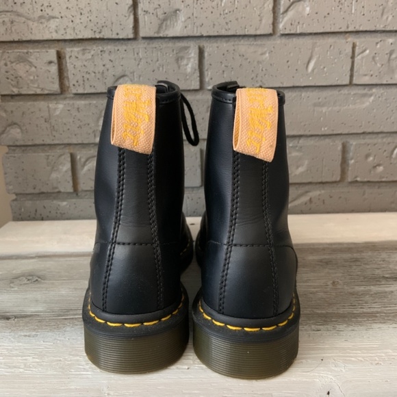 Doc martens 1460 weather proof. - Picture 2 of 5